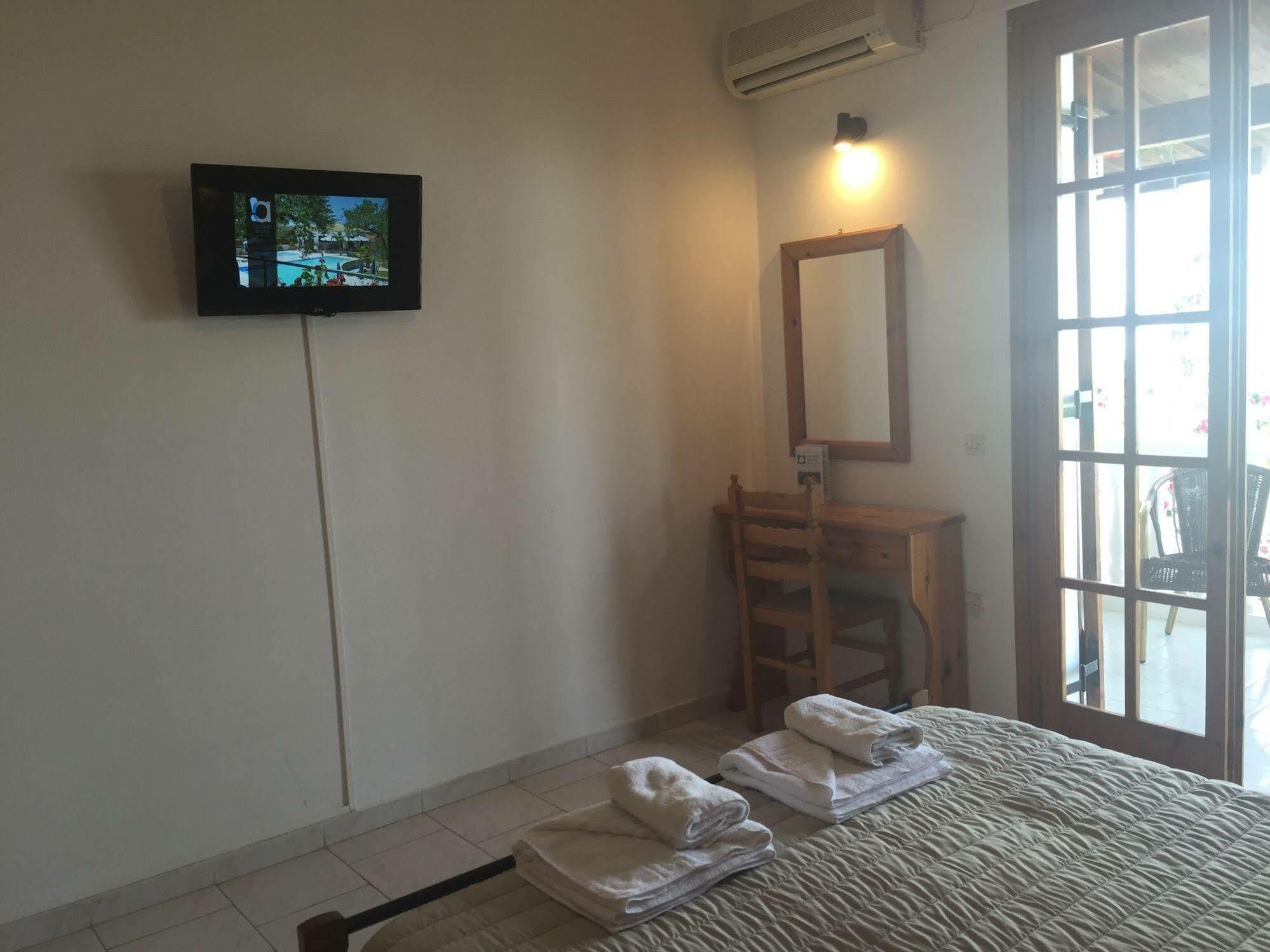 Ionian Aura Aparthotel Tsilivi  Exterior photo